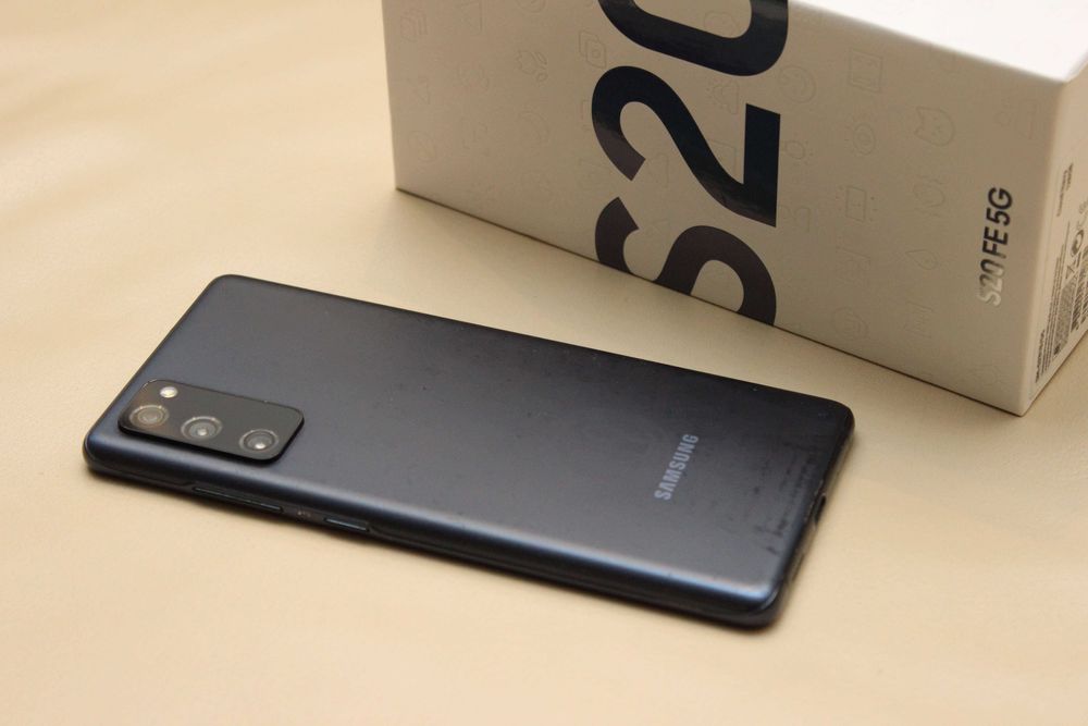 Telefon Samsung S20 FE S20FE 5G 6 / 128 GB