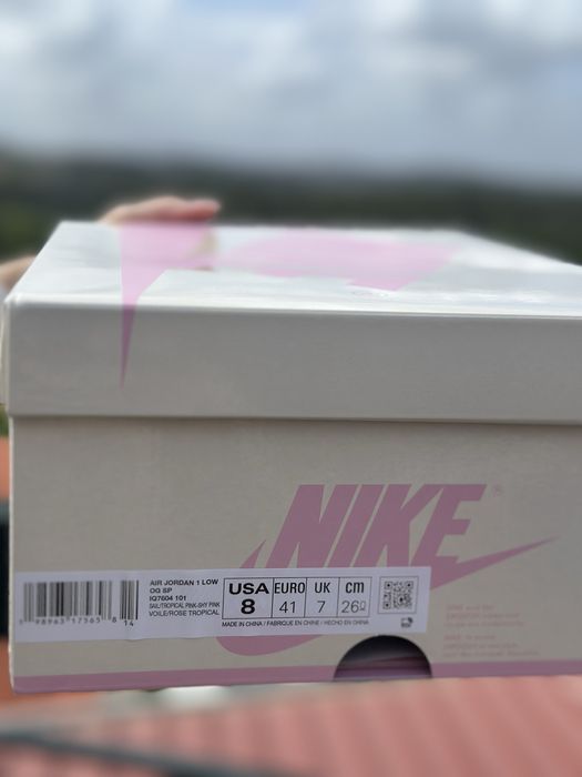Jordan x Travis Scott Tropical Pink 41