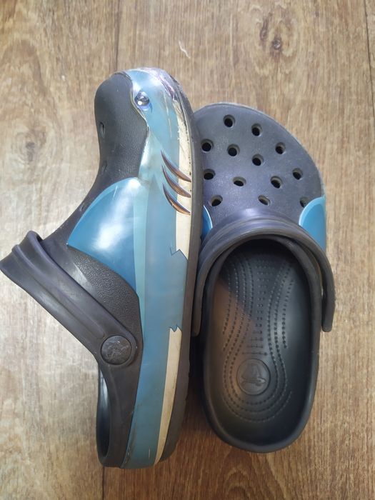 Crocs акули розмір J1