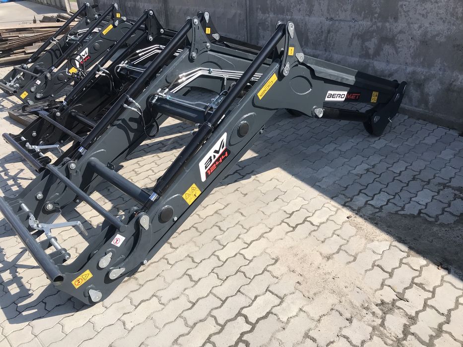 Фронтальний навантажувач. МТЗ ЮМЗ кун