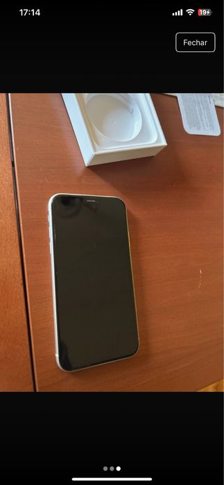 Iphone 11. Branco 128 gb