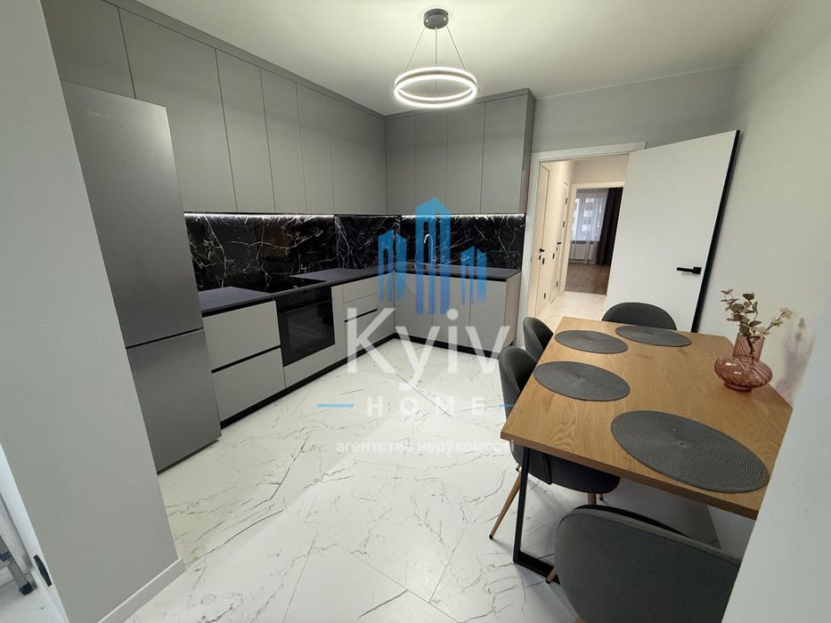 / Продам 3 кімнатну квартиру / 3 поверх 93,6м2 / ЖК Навігатор 2