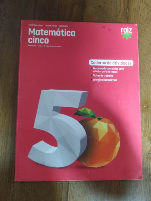 Manuais e cadernos de atividades do 5°ano
