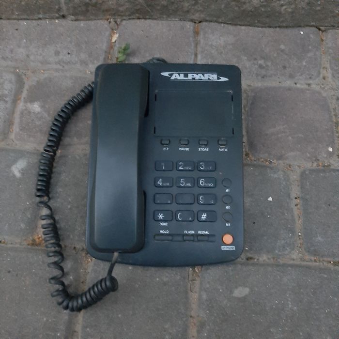 Домашній телефон