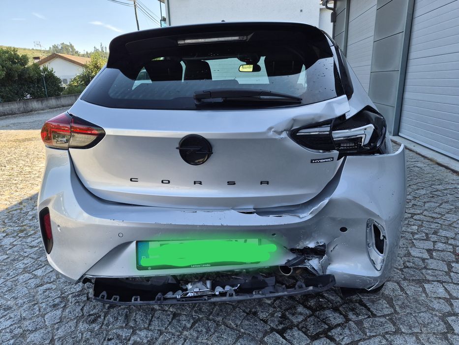 OPEL CORSA 1.2 HYBRID Automático 2025