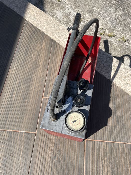 Bomba de teste de pressão Rothenberger