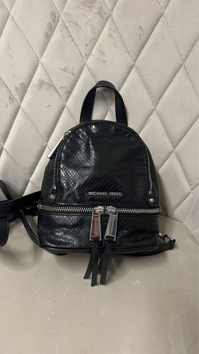 рюкзак Michael Kors для