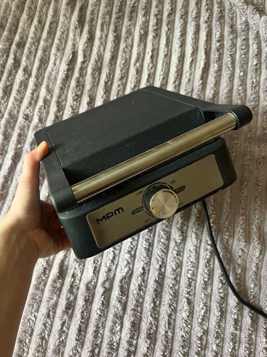 Вафельниця MPM MGO-41/C