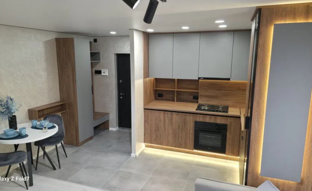 Продаж 3к квартири, 56 кв.м, вул Смакули