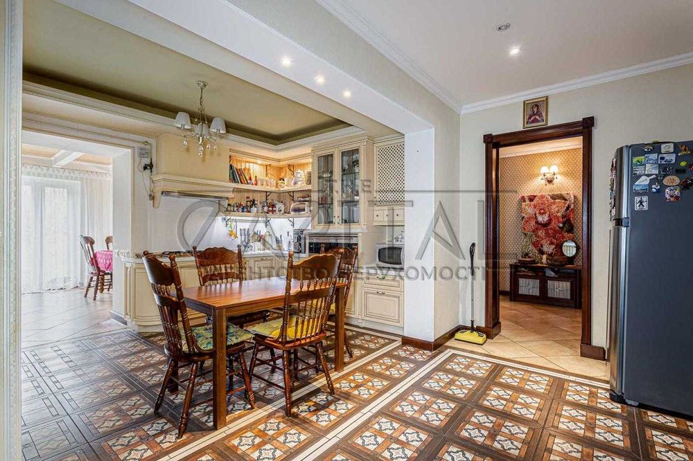 Продажа дома, 500м2, с. Великая Солтановка, Васильковский р-н