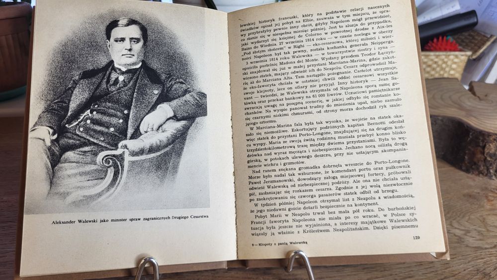 Książka Kłopoty z Panią Walewską 13