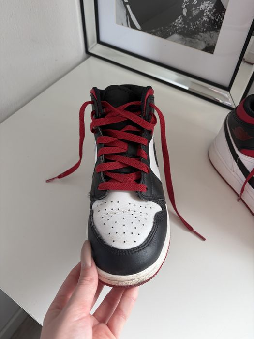 Jordany 1 mid red