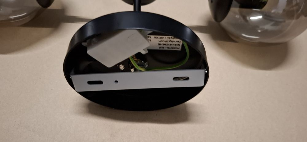 Kinkiet ścienny dwie kule