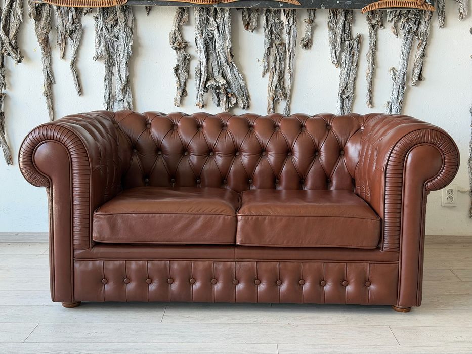 Шкіряний диван Chesterfield.Стан прекрасний.
