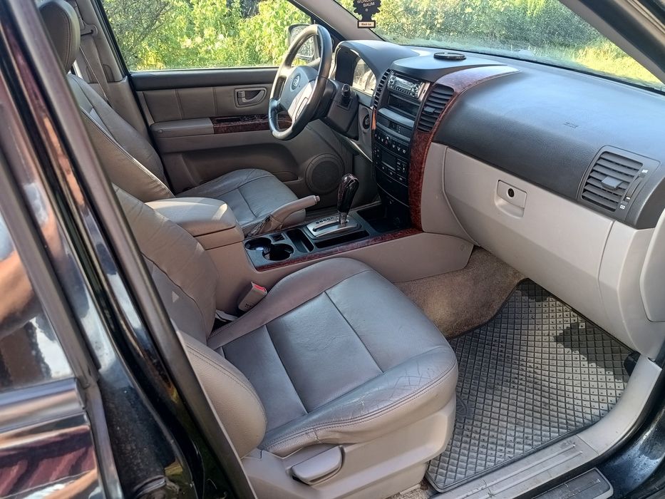 Kia Sorento  3,5 B+G 2004