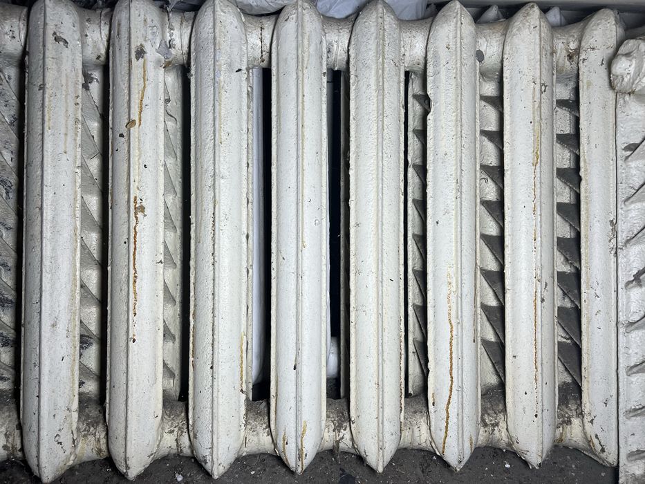 Продам чугунные радиаторы