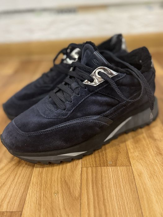 SANTONI. Замшеві кросівки на хутрі Santoni 37-37,5 розмір.