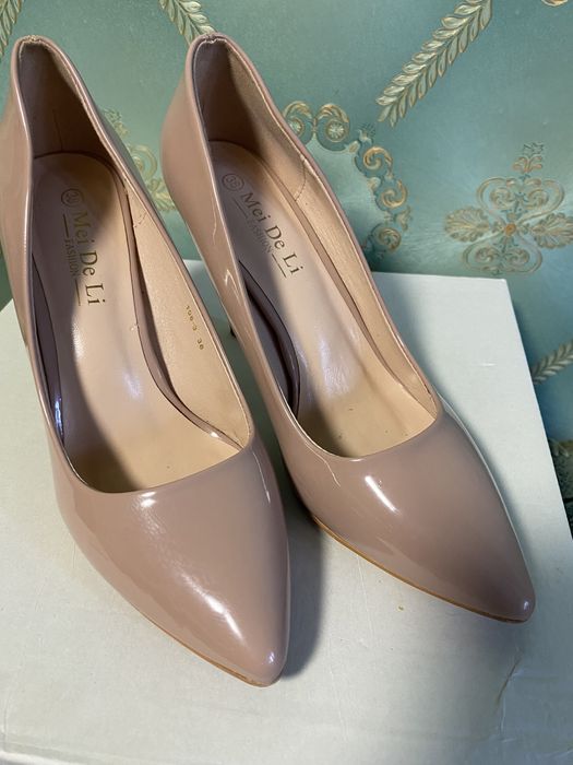 Бежевые лодочки