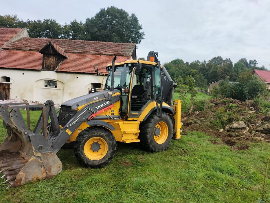 Koparko -ładowarka, prace, roboty ziemne, wynajem,