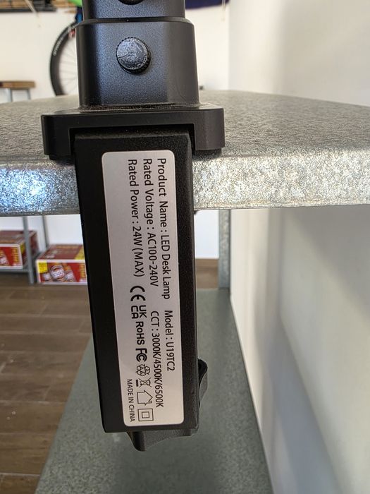 Candeeiro monitor duplo