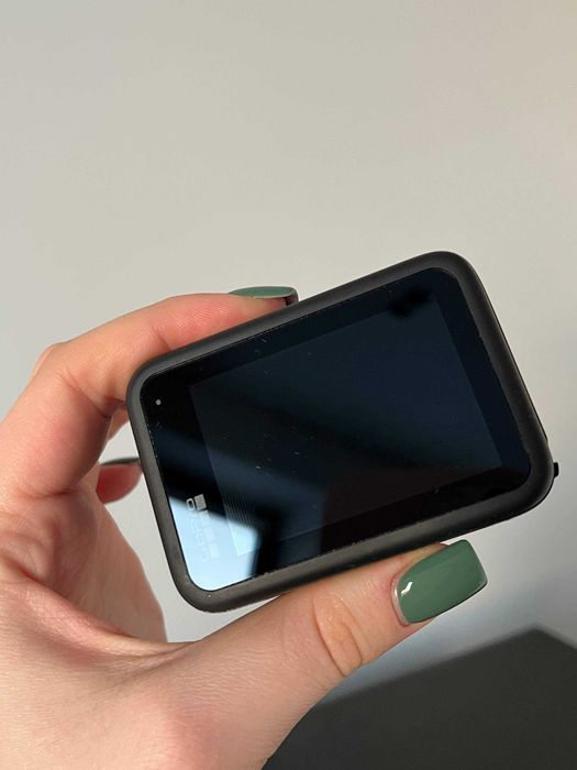 Екшн-камера GoPro Hero 10 з кріпленням на голову