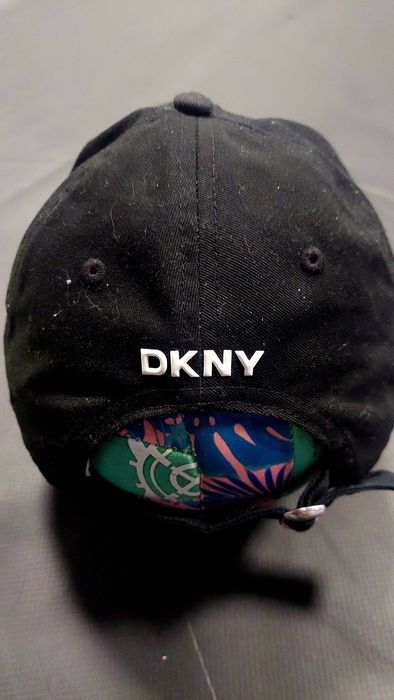 Бейсболка DKNY Pigeon NYC