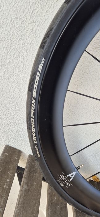 Rodas DT Swiss ARC 1400 perfil55 28"