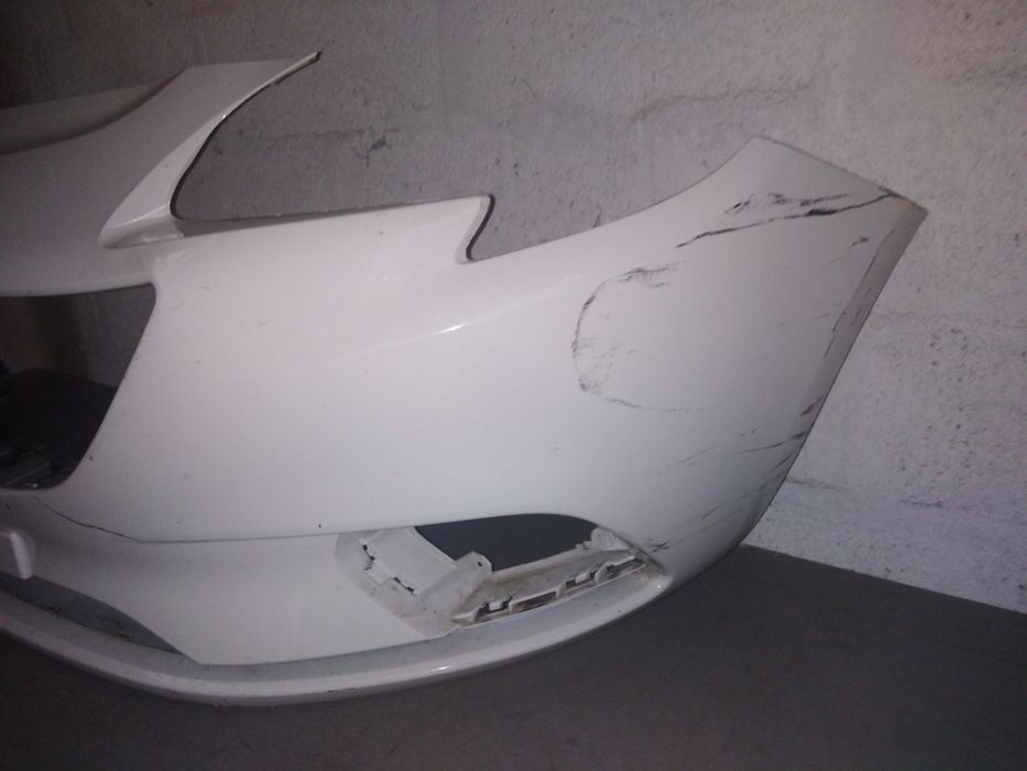 Vendo Para-choque da frente Opel corsa É ano 2014/15