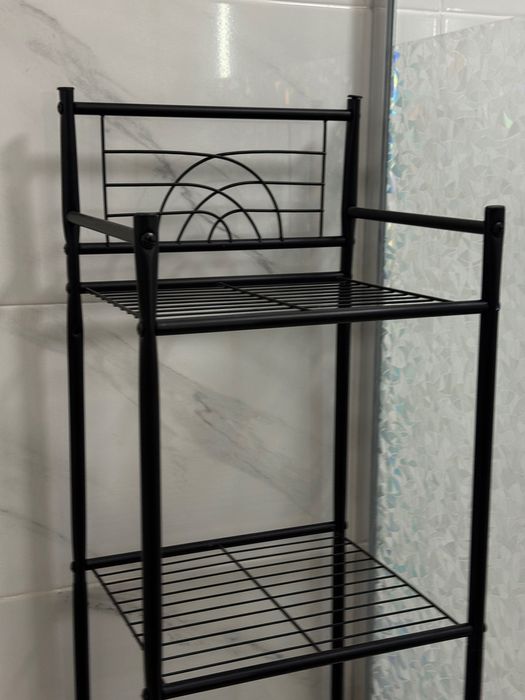 Móvel alto de metal, com prateleiras, para casa de banho