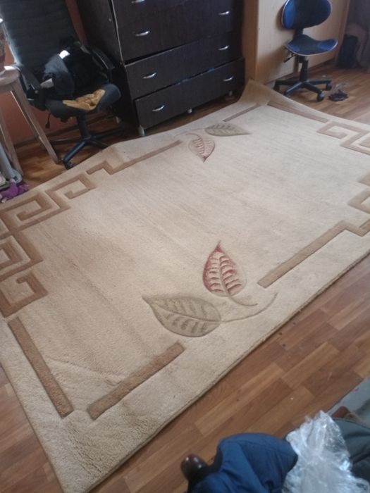 Продам б/у  ковёр