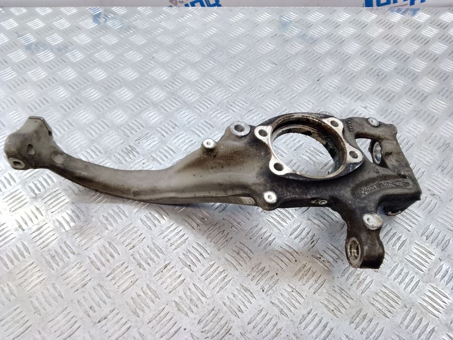 Кулак поворотный передний левый 4G0407253B для Audi S4 B8 2007-2015