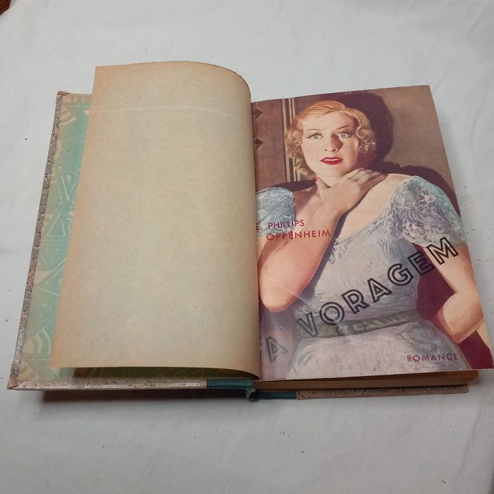 Romance "A Voragem "