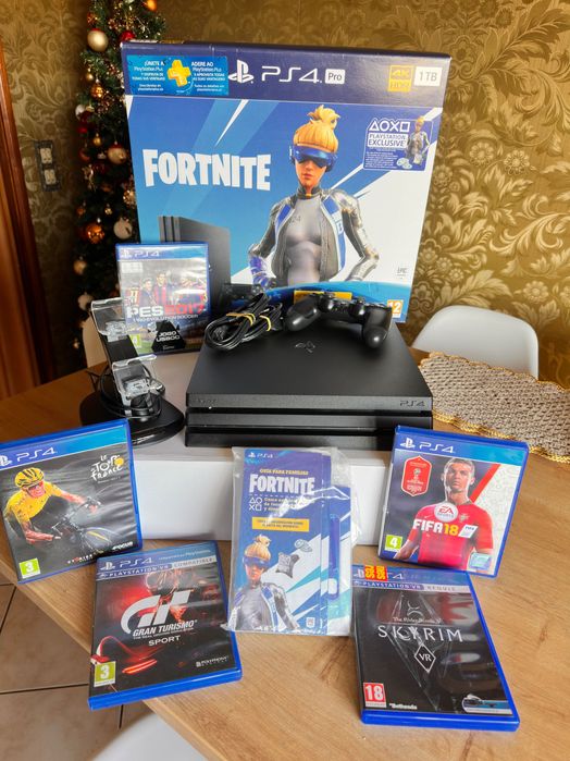 Vendo PS4 Pro 1TB - 4K HDR - Topo de Gama - IMACULADO