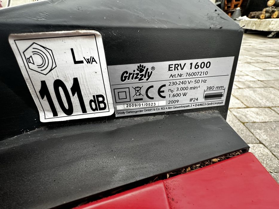 Аератор-скарифікатор електричний Grizzly ERV 1600 (1.6 кВт)