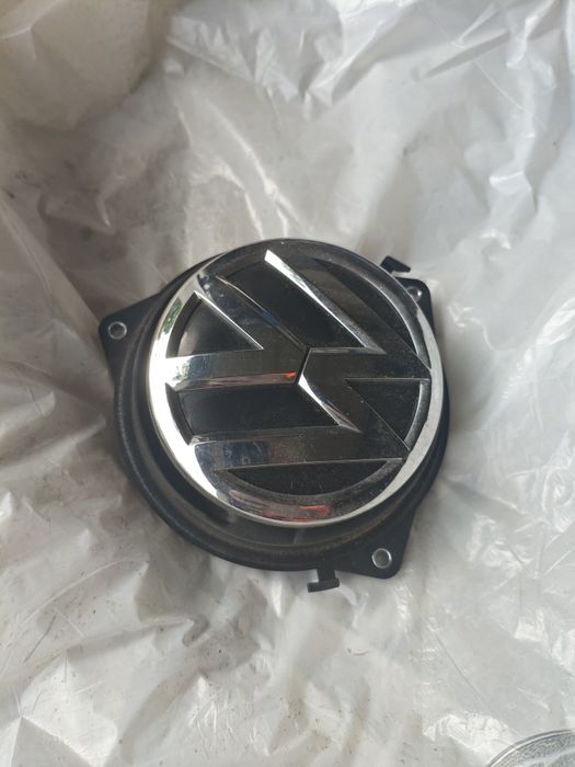 Sprzedam zamek tylnej klapy passat b8