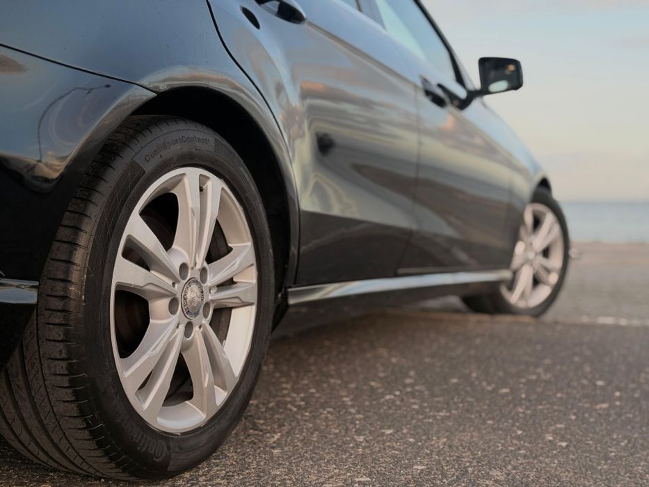 Mercedes-Benz E250 só 82.000 kms Nacional