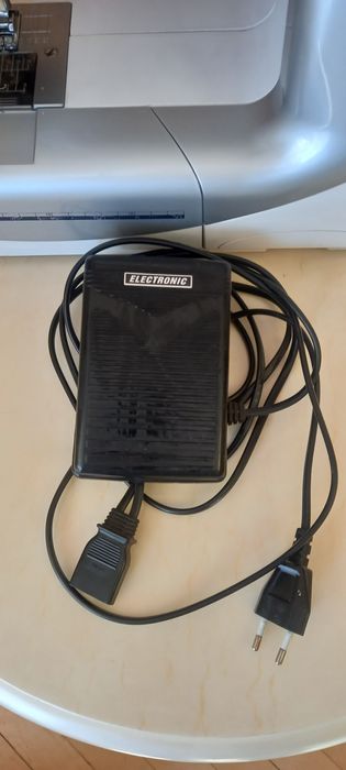 Швейна машина Bernina Bernette e 65