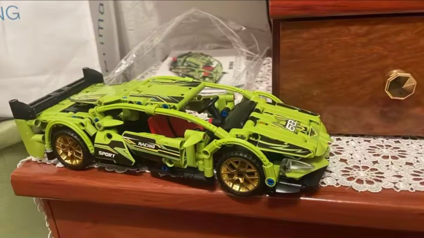 Конструктор лего ламборджині