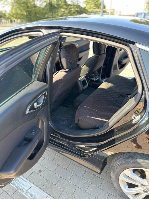 Chrysler 200 2015 VIN 1C3CCCAB5FN734610 фото оголошення 14 з 23
