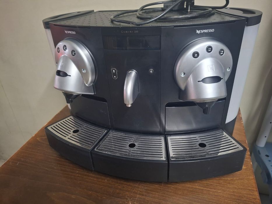 Vendo como novo máquina de café profissional