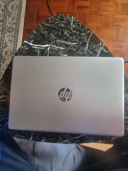 Portátil HP 15 i7 I 12GB Ram I SSD 256

MX130|