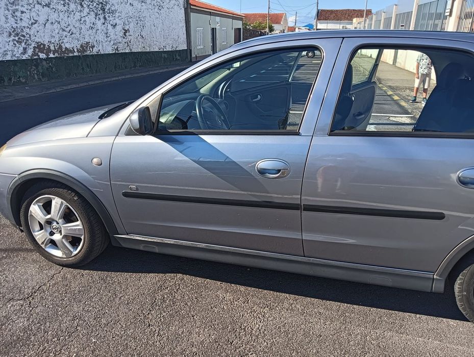 Opel Corsa 1.2 16V Enjoy