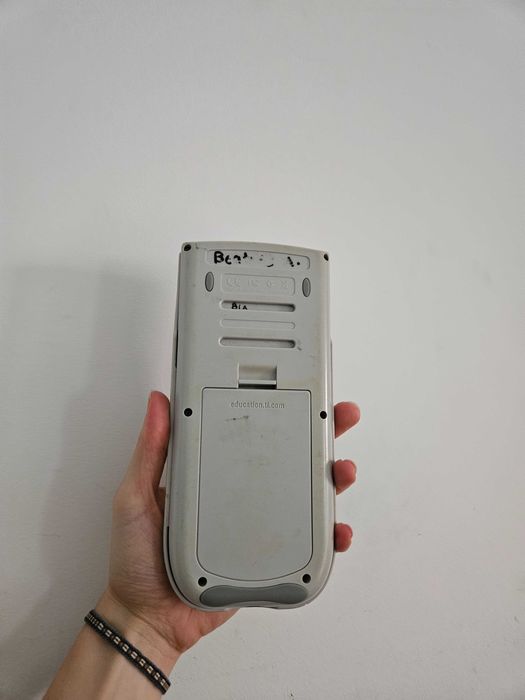 Calculadora TI-84 PLUS Silver Edition
