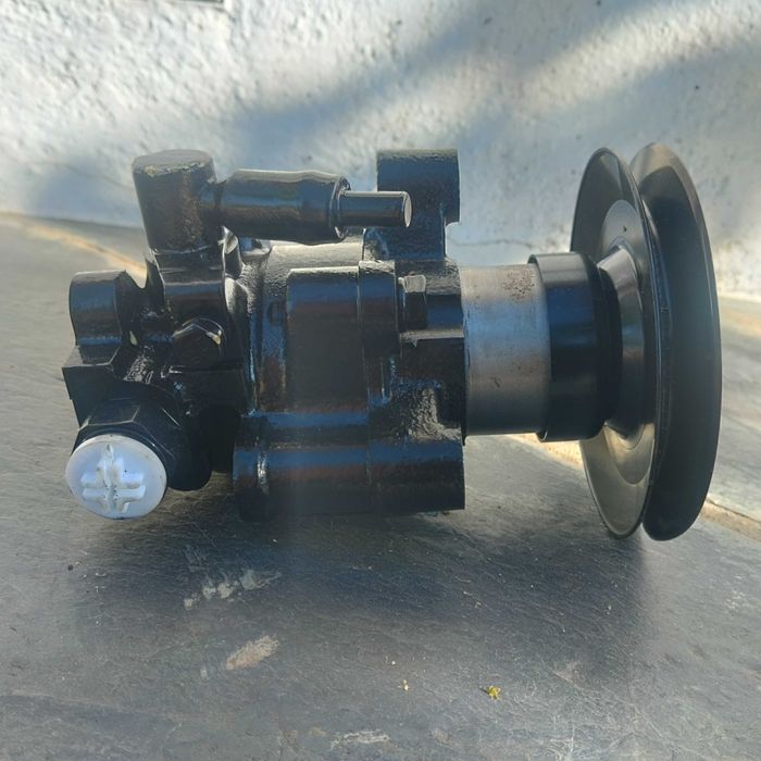 Bomba direção Toyota Hilux