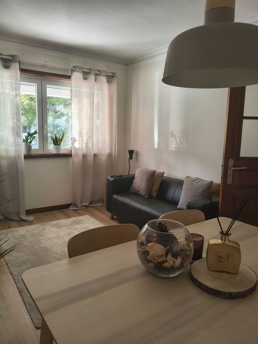 Arrendo quarto em apartamento T2