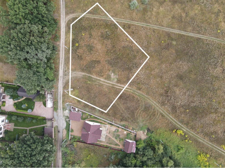 Продпжа 20 соток, гостомель. Газ рядом. Под строительства.