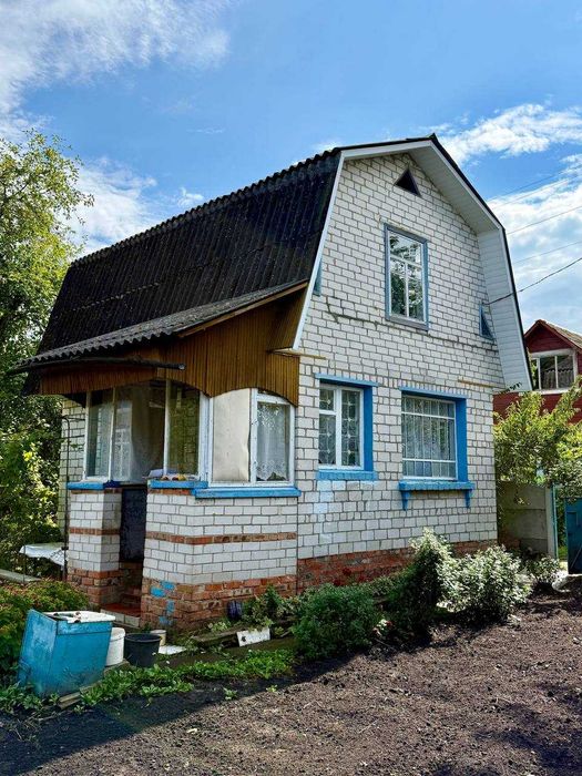 Двоповерхова, цегляна дача, в СТ Весна, ТОРГ