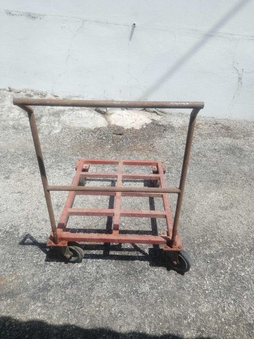 Carrinho de transporte