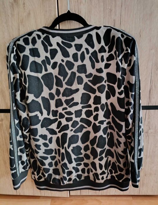 Стильна жіноча кофта бренду LIDA з принтом під жирафа, розмір 52-54