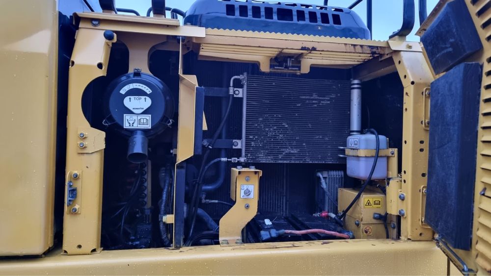 Экскаватор Komatsu PC 190 LC , болотная гусенница